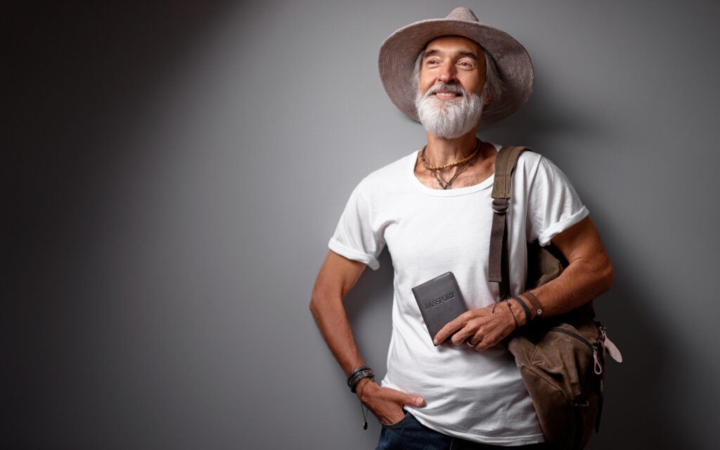 Travel-To-Earn-Money-part-time-jobs-for-retirees