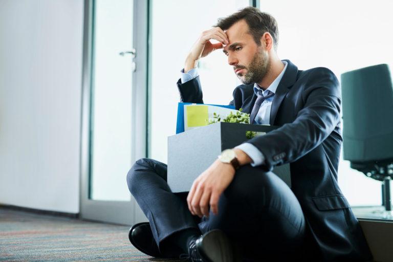 استطلاع رأي د.جوب 88% من موظفي الإمارات العربية المتحدة يخشون فقدان الوظائف خلال فترة إغلاق كوفيد-19