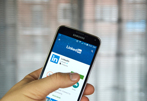 How Can I Know If Someone Is Active on LinkedIn