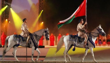 UAE leaders congratulate Oman on its 51st national dayDrjobpro.com