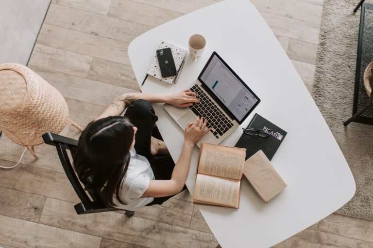 12 Reasons Why You Should Freelance While Having a Full-time JobDrjobpro.com