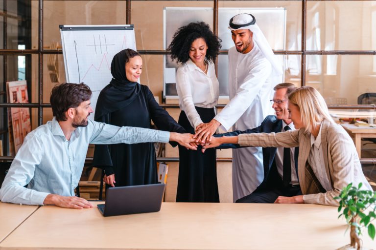 الإمارات العربية المتحدة تقدم تعويضات البطالة