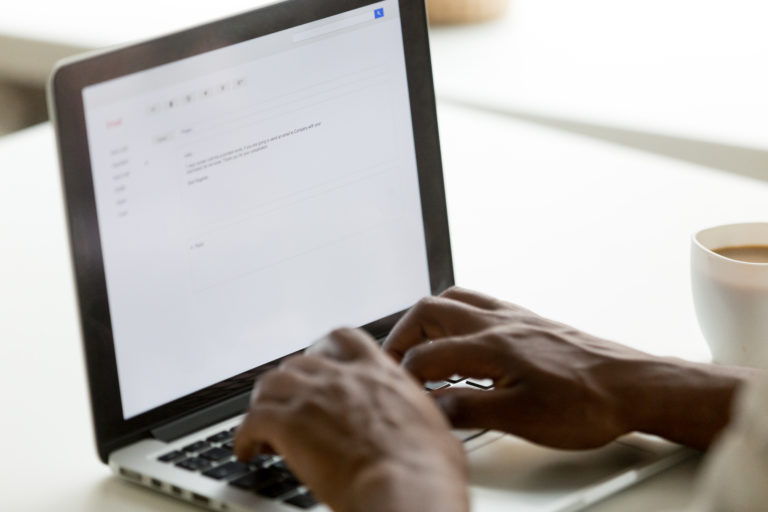 How to End a Letter Ultimate Guide with Best Examples (+Signature Tools)