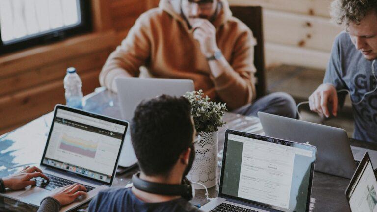 Career Mistakes to Avoid in UK