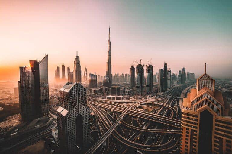 Operations Manager Jobs in UAE: A Comprehensive Guide for Professionals - Professional in modern office